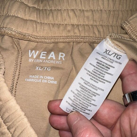 WEAR by Erin Andrews Women’s Penn State Cargo Sweat Shorts XL NWT - Picture 8 of 8